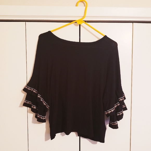 Apt. 9 Tops - Apt. 9 Ruffle Sleeve Black Top